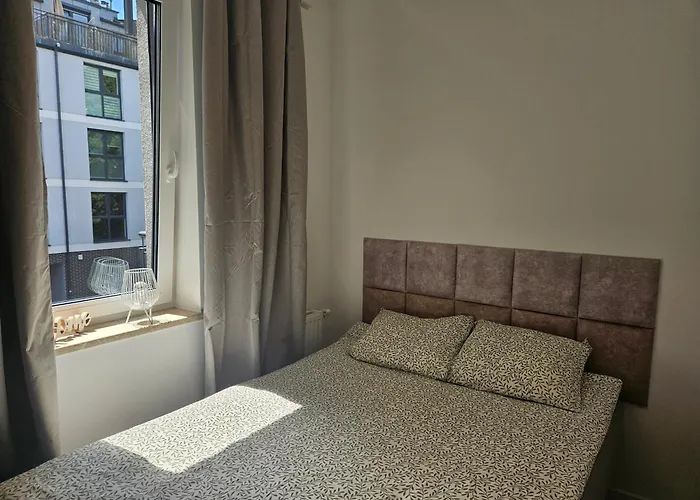 Ottimo Poznanska Z Miejscem Garazowym 아파트 비드고슈치