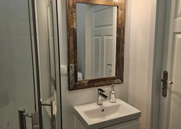 Ottimo Poznanska Z Miejscem Garazowym 아파트 *